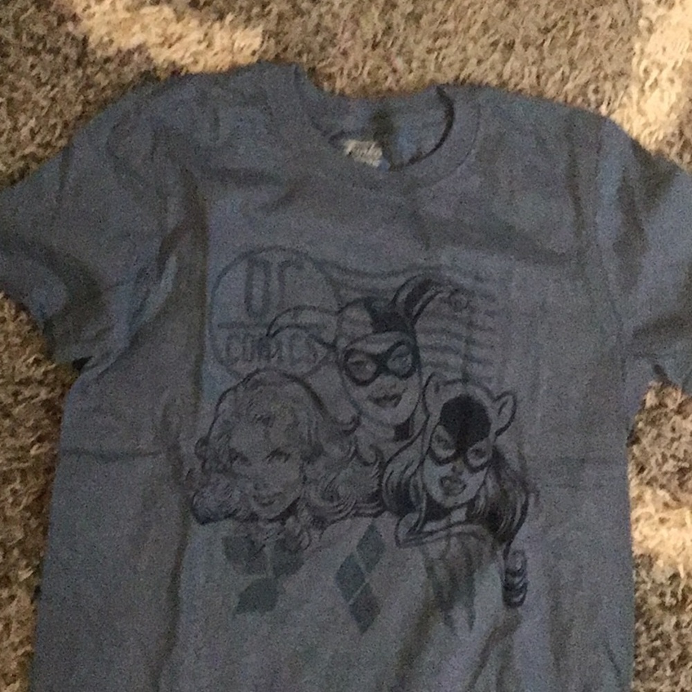 Funky  DC comics tshirt